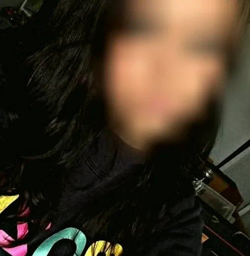 Anna, 26