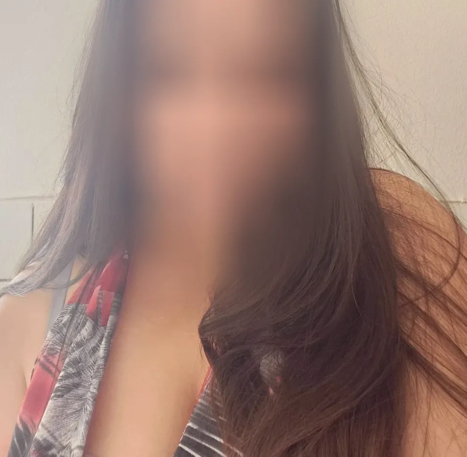 Annika, 25