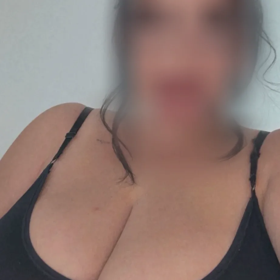 Frieda, 24