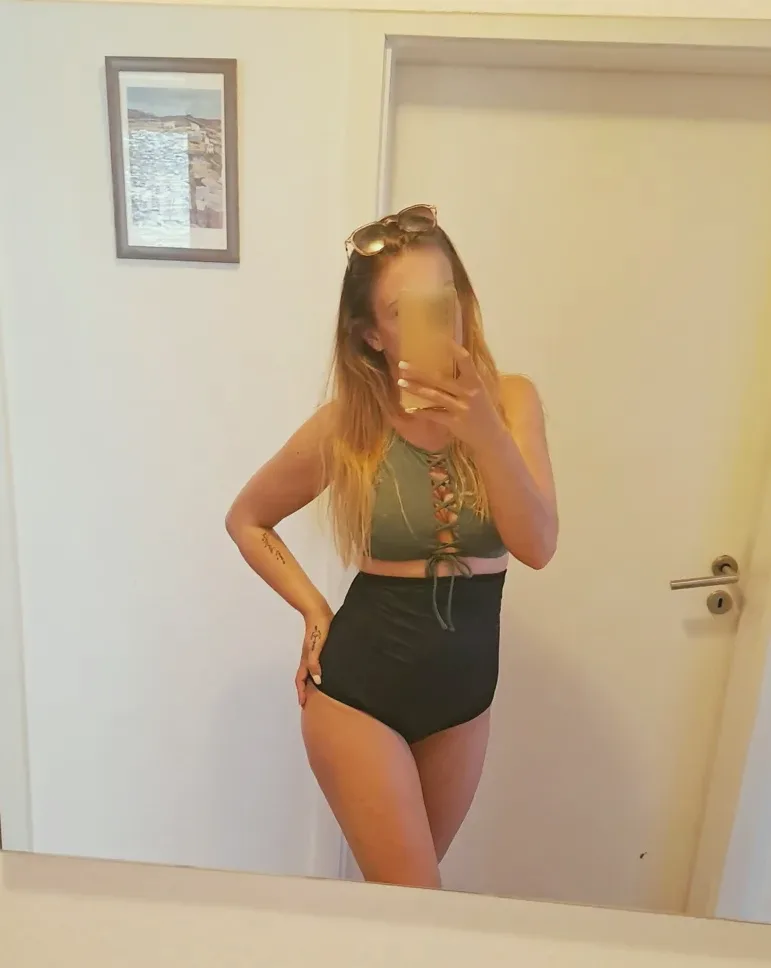 Maja, 33